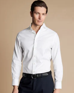 Dress Shirts|White Shirts<Charles Tyrwhitt Extreme Spread Collar Non-Iron Twill Shirt - White