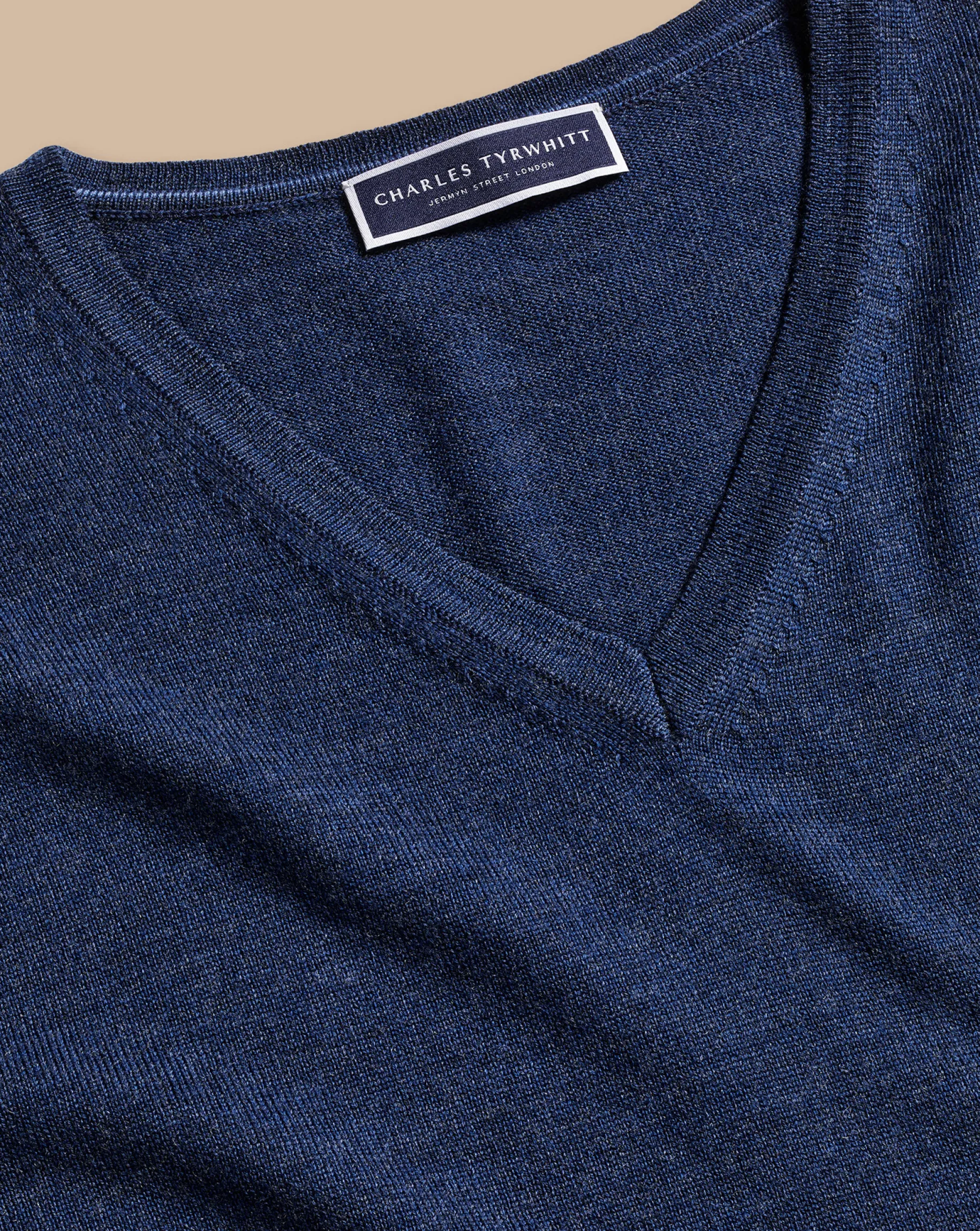 V-Neck Sweaters|Sweaters<Charles Tyrwhitt Merino V-Neck Sweater - Ink Blue