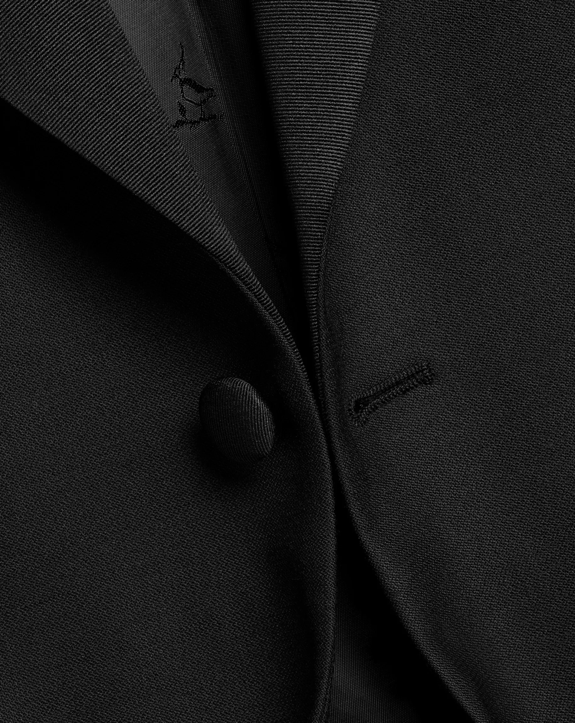 Suit Jackets<Charles Tyrwhitt Peak Lapel Tuxedo Jacket - Black
