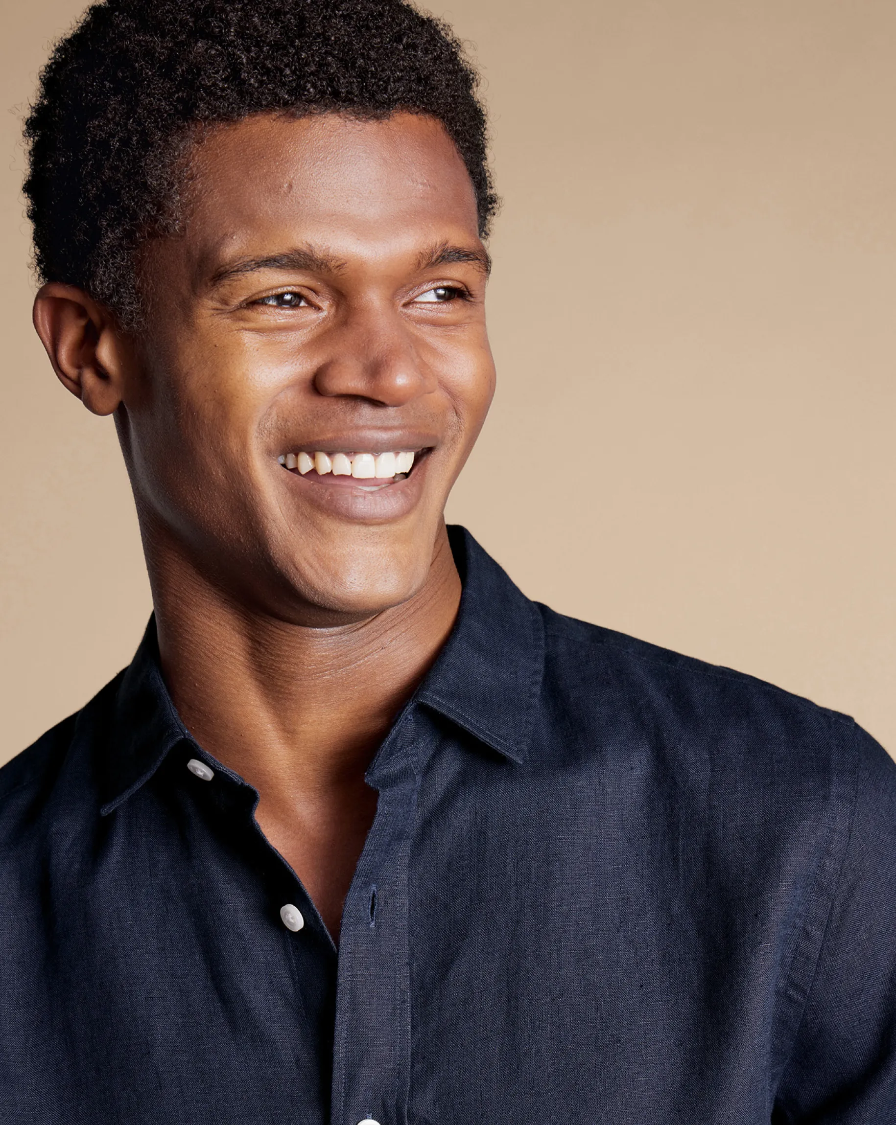 Short Sleeve Shirts|Casual Shirts<Charles Tyrwhitt Pure Linen Short Sleeve Shirt - Navy