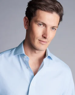 Shirt Sale|Dress Shirts<Charles Tyrwhitt Spread Collar Non-Iron Clifton Weave Shirt - Light Blue
