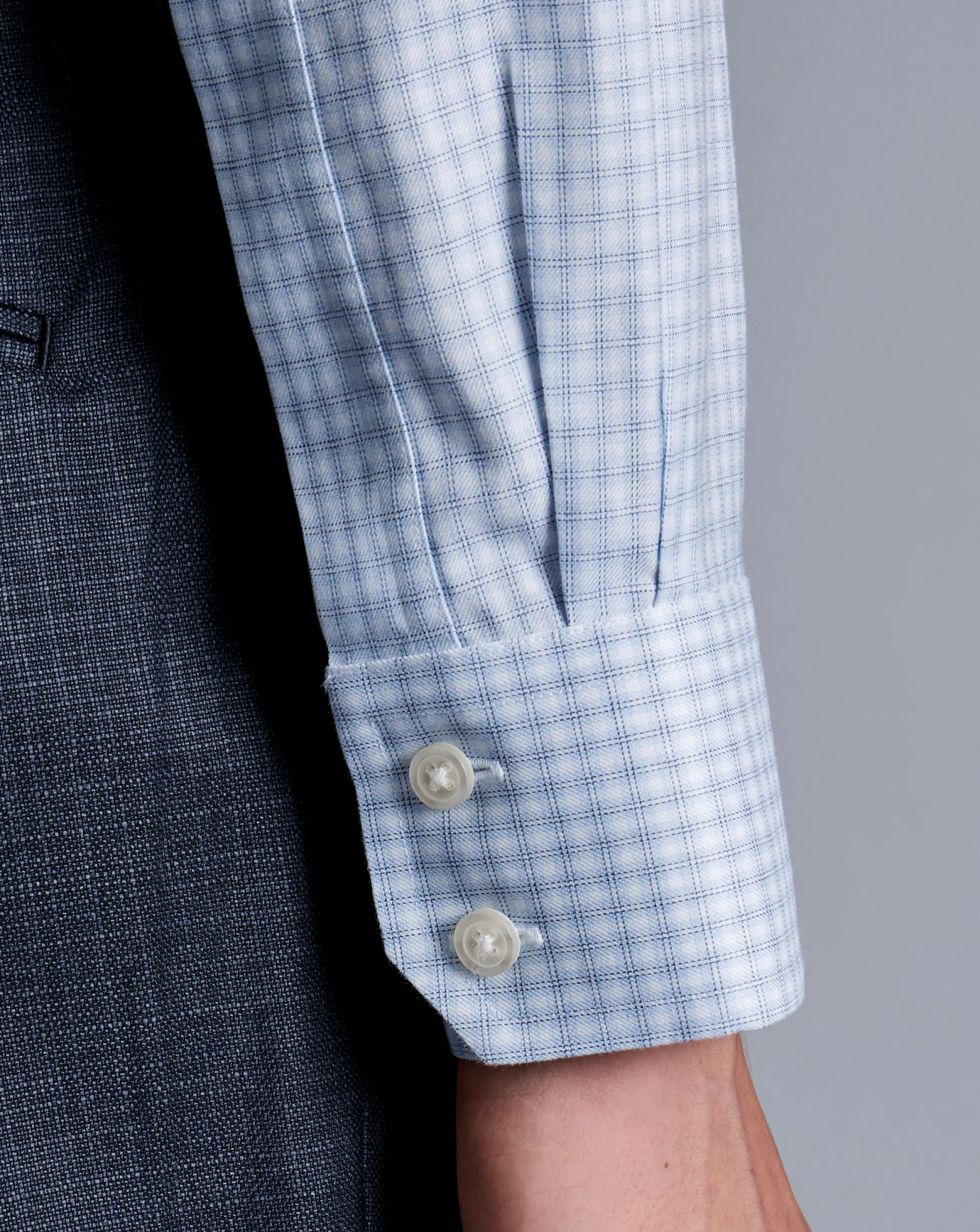 Dress Shirts|XL<Charles Tyrwhitt Spread Collar Non-Iron Double Check Shirt - Blue Sky