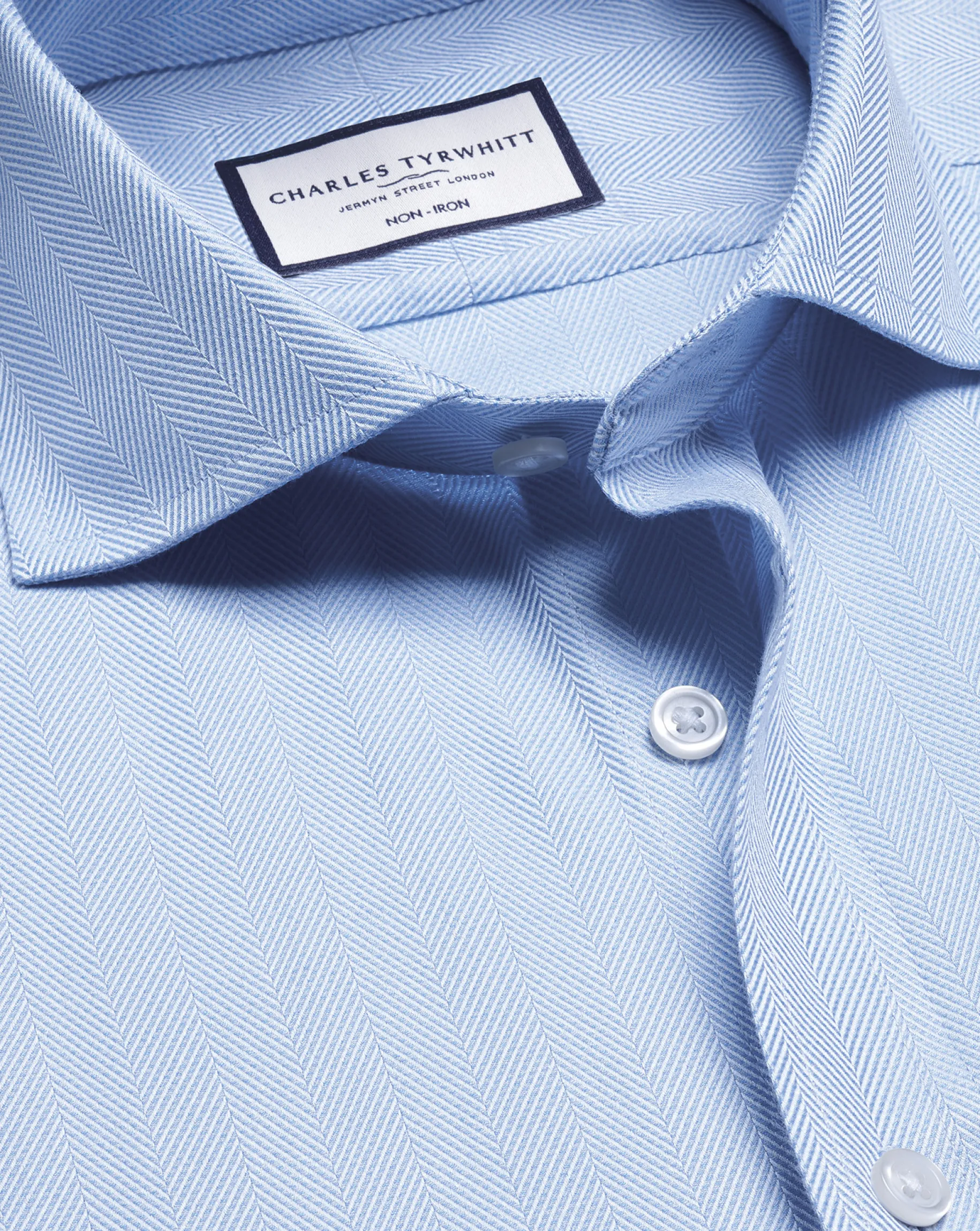 Dress Shirts|Blue Shirts<Charles Tyrwhitt Spread Collar Non-Iron Herringbone Shirt - Blue Sky