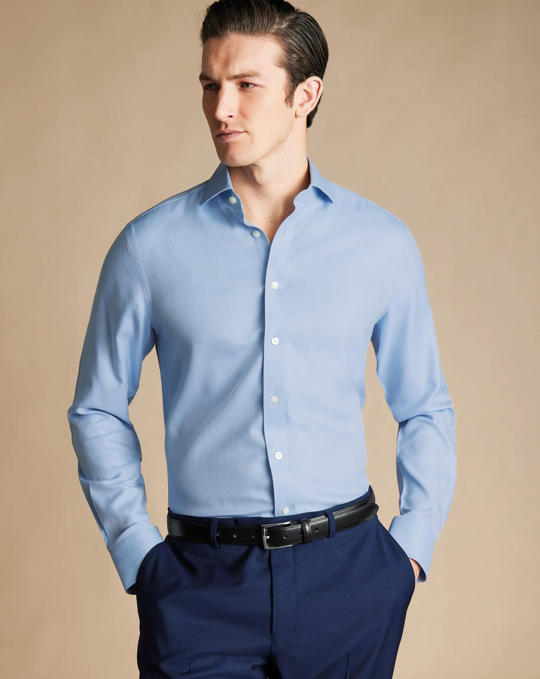 Dress Shirts|Blue Shirts<Charles Tyrwhitt Spread Collar Non-Iron Herringbone Shirt - Blue Sky