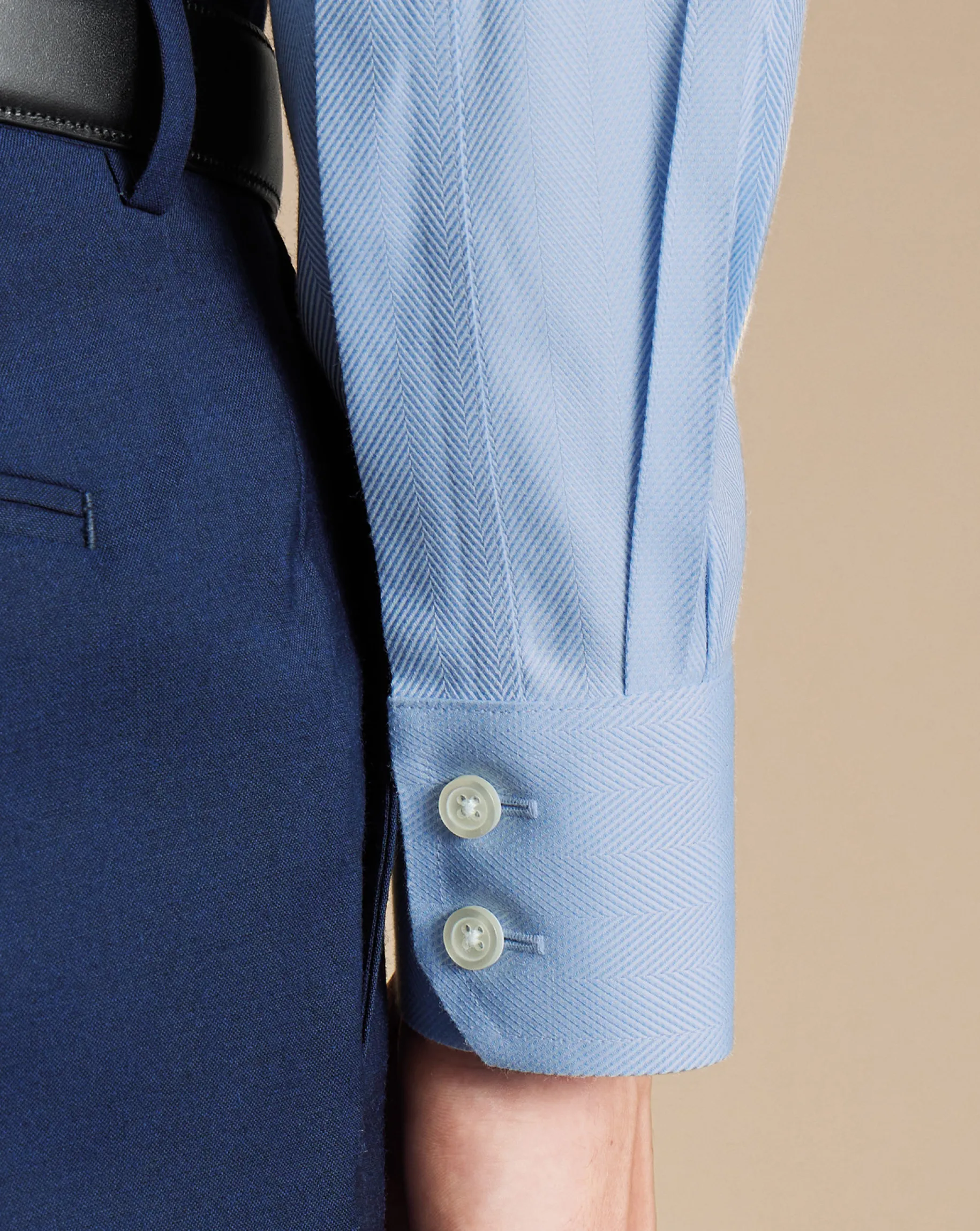 Dress Shirts|Blue Shirts<Charles Tyrwhitt Spread Collar Non-Iron Herringbone Shirt - Blue Sky