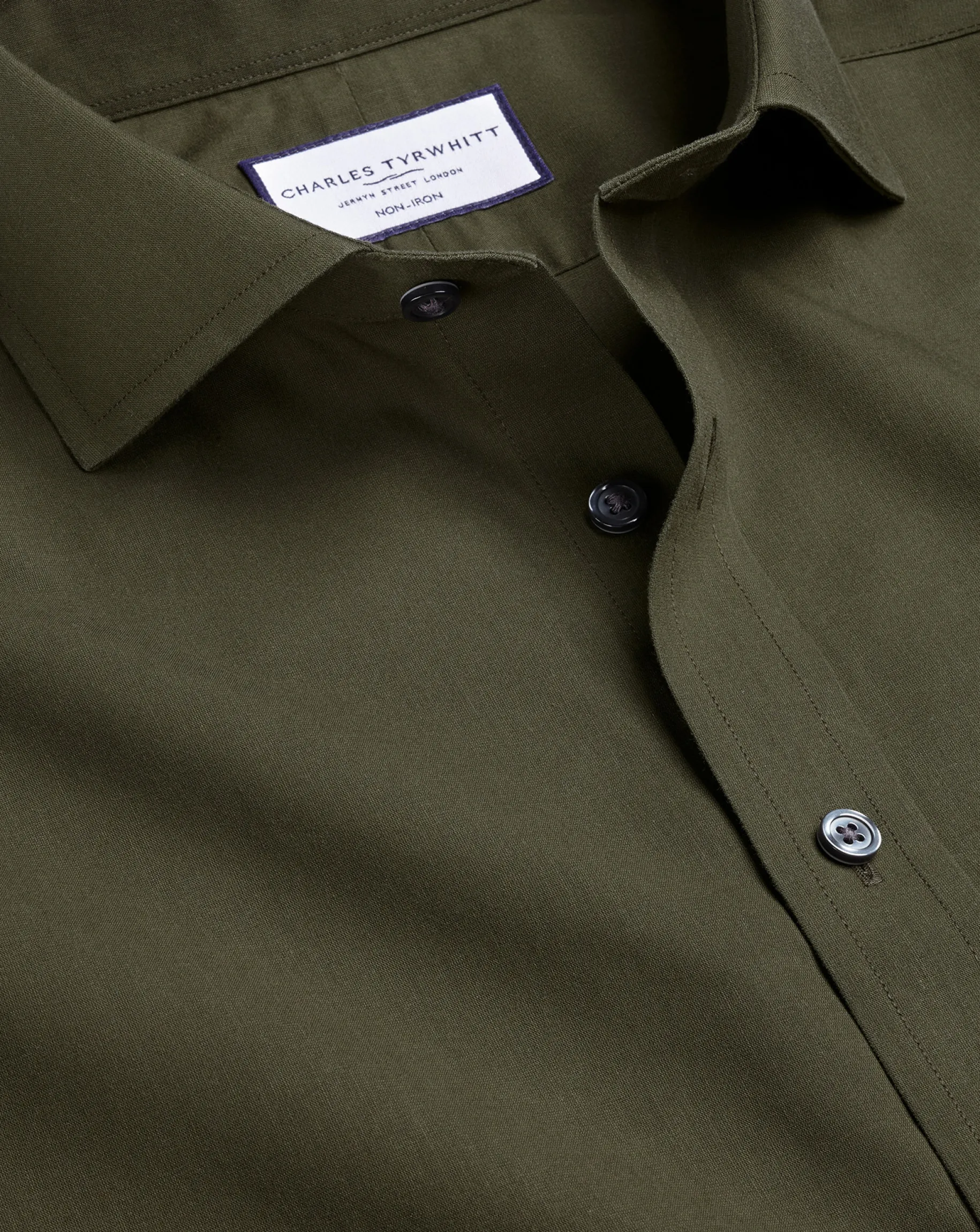 Dress Shirts|Non-Iron Shirts<Charles Tyrwhitt Spread Collar Non-Iron Poplin Shirt - Green Olive