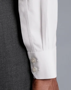 Dress Shirts|XL<Charles Tyrwhitt Spread Collar Non-Iron Royal Oxford Shirt - White