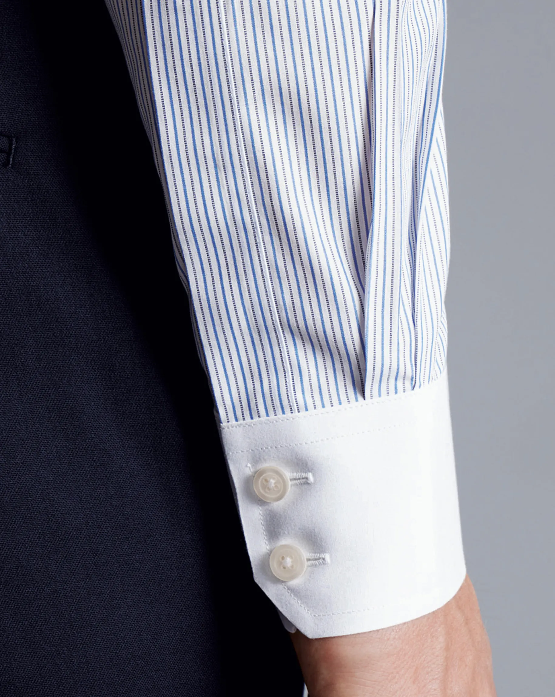 Shirt Sale|Dress Shirts<Charles Tyrwhitt Spread Collar Non-Iron Stripe Winchester Shirt - Ocean Blue